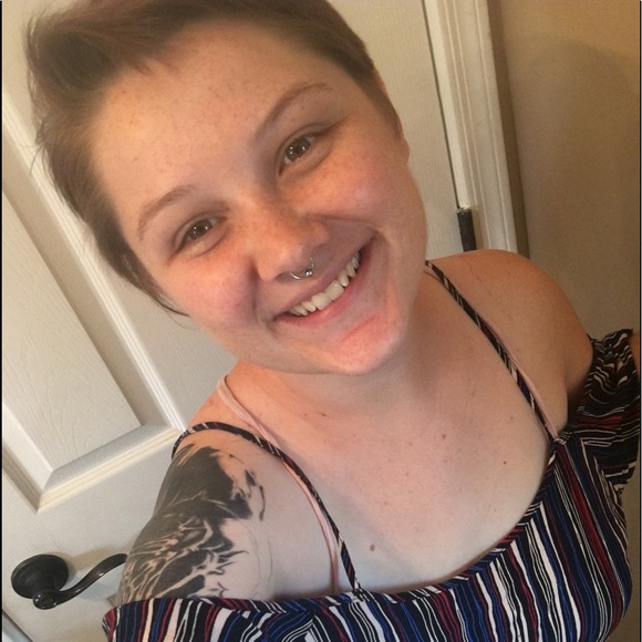 Meet your Posher, Shelby - Picture 1 of 1